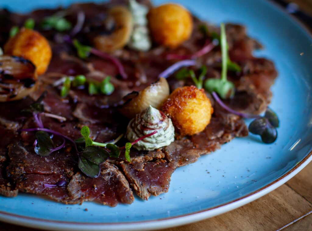 How Do Fine Dining Restaurants Source Their Ingredients