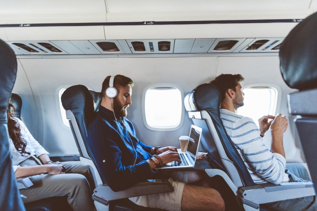 Top Tips for Saving Money on Flights